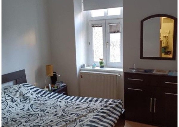 Na prenájom priestranný dvojizbový byt na Kalinčiakovej ulici