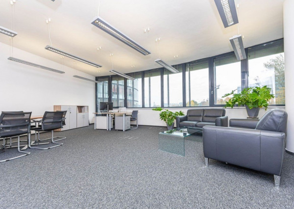 Priestory vhodné na jógu, pilates či telocvičňu v blízkosti ŽST Petržalka