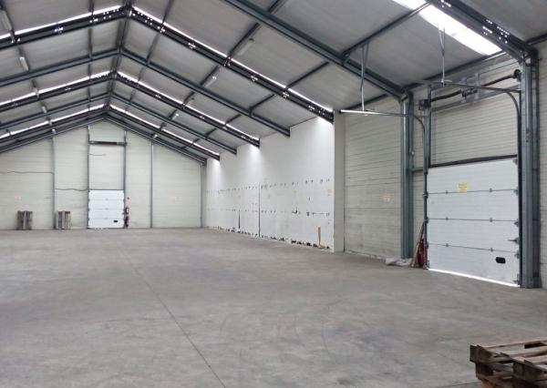 Skladové priestory, 10 km od Trenčína