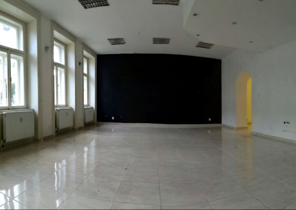 klimatizované obchodné priestory v centre Trenčína