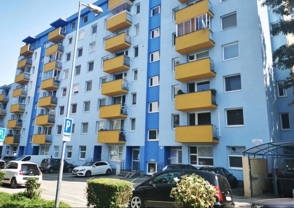 Byt na prenájom - ul. Rezedová, Bratislava II TOP