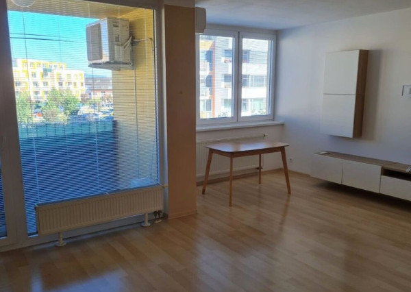 Byt na prenájom - ul. Opletalova, Bratislava IV TOP