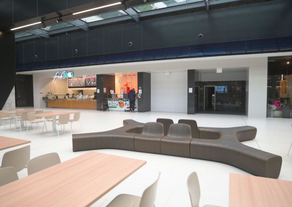 Voľný priestor na gastro prevádzku na prenájom - Bratislava II 