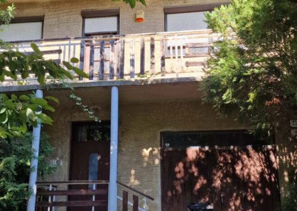 Na predaj 8-izbový rodinný dom v Galante TOP