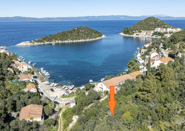 Atraktívny pozemok pri mori s rozlohou 5 107 m² – Lastovo, Zaklopatica