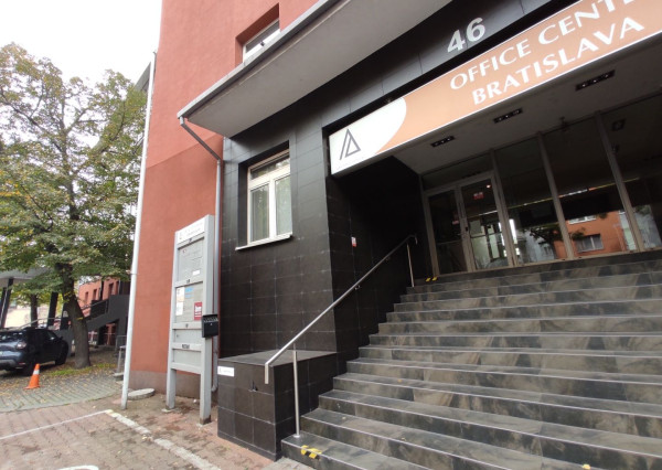 Obchodno-administratívny priestor pri Miletičke na PREDAJ, RUŽINOV – Bratislava 2