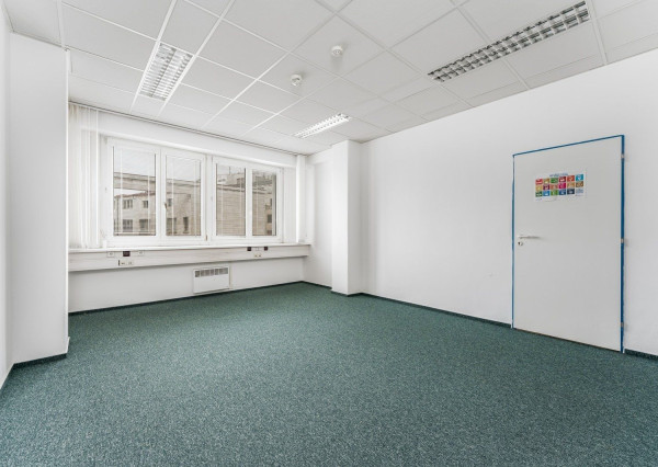 Kancelárske priestory v centre Starého Mesta, Štúrova ulica-Luxor TOP