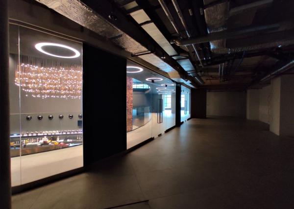 Obchodný priestor v exkluzívnej budove TOWER 5 v tesnej blízkosti štadióna Tehelné Pole, Kalinčiakova, BA3