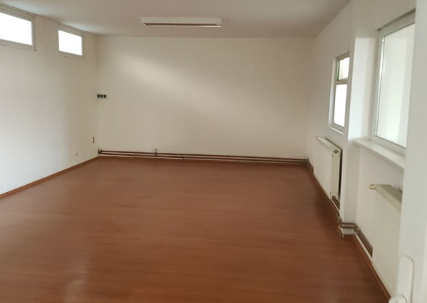 Na prenájom skladový priestor na Bratislavskej ulici v Pezinku, 300m2