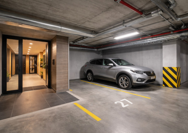 Garáž v bytovom dome na predaj, nachádza sa na ulici Michala Bučiča v Bratislave IV TOP