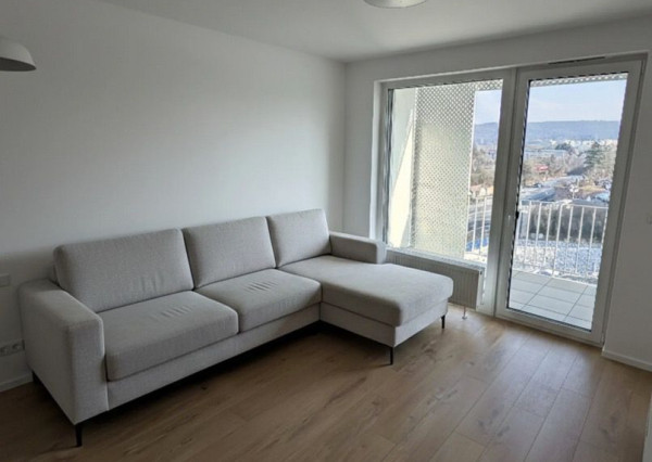 Slnečná garsónka na prenájom - ul. Agátová, Bratislava IV TOP