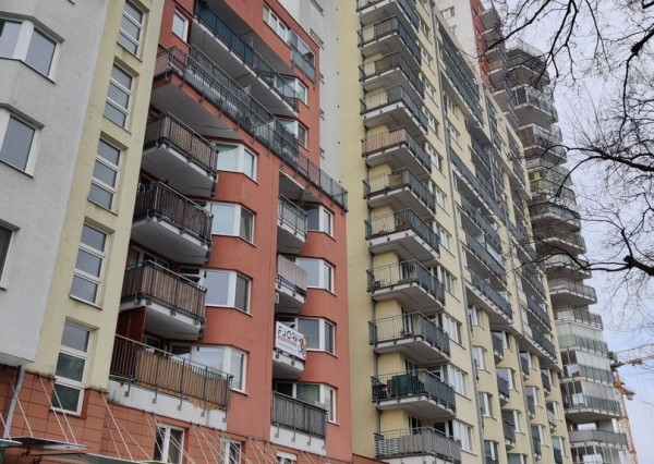 Príjemný a svetlý 2-izbový byt s balkónom na predaj - Bratislava II TOP