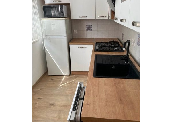 Moderný 2 izbový byt na prenájom, Bratislava V