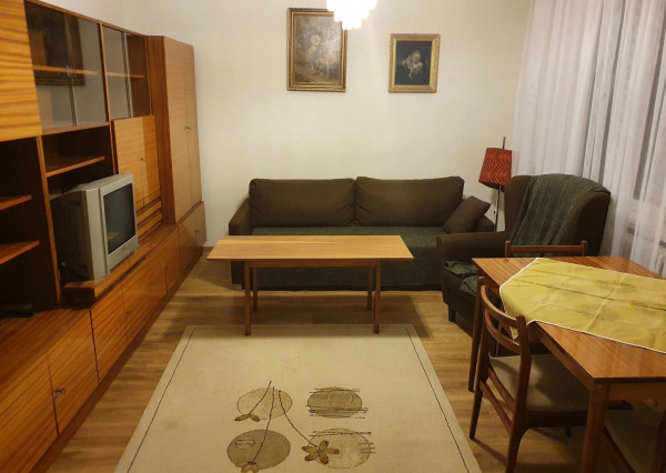 Na prenájom veľký 1-izbový byt v Ružinove na Zálužickej ulici TOP