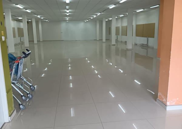 Na prenájom praktický a všestranne využiteľný obchodný priestor, Bratislava III TOP