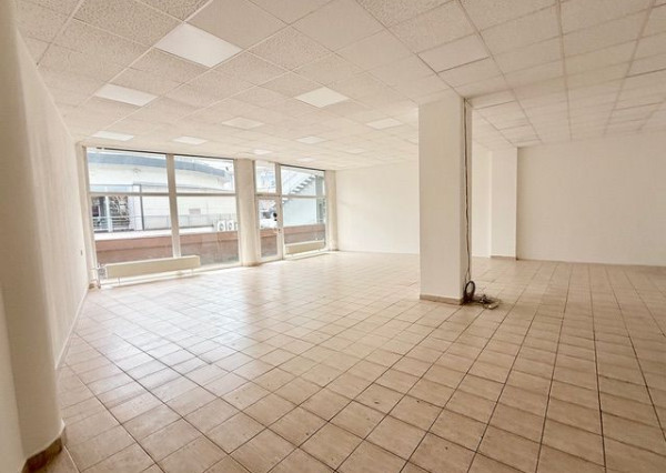 Prenájom obchodných priestorov v top frekventovanej lokalite - Bratislava – Nové Mesto 