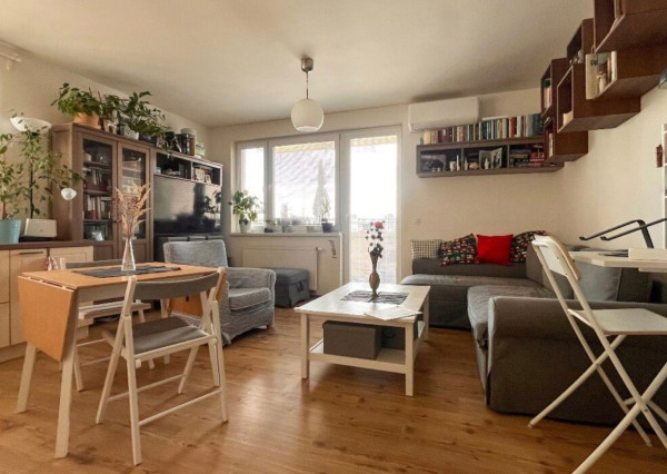 Na prenájom príjemný a svetlý 2,5-izbový byt - Bratislava III TOP