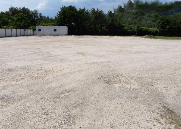 Spevnené betónové plochy na prenájom - Melčice Lieskové