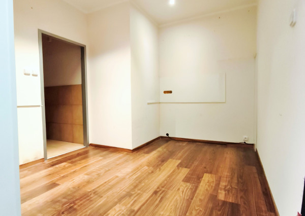 Na prenájom komerčný priestor 210 m2 (Bez provízie RK) Bratislava II TOP