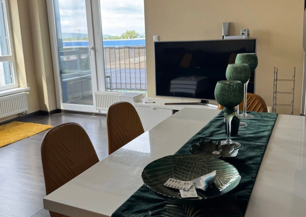 Na prenájom priestranný a moderne zariadený 3-izbový byt, Bratislava V TOP