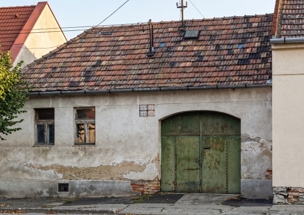 Na predaj rodinný dom v pôvodnom stave, vhodný na rekonštrukciu alebo prestavbu TOP