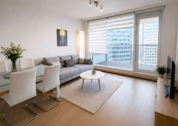 Na prenájom moderný, priestranný a kompletne zariadený 2-izbový byt, Bratislava I TOP