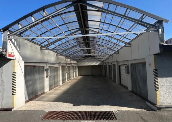 Na predaj garáž s výmerou 17,25 m2, nachádzajúcu sa v hromadnej garáži - Bratislava IV