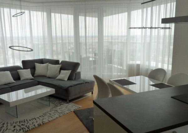 Na prenájom luxusný, reprezentatívny a kompletne zariadený 3-izbový byt v Panorama City, TOP
