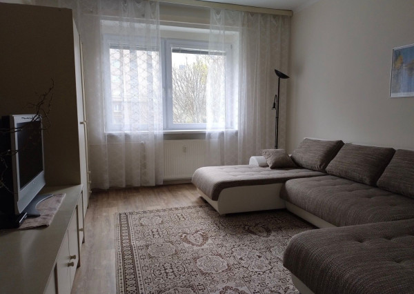 1-izbový veľký byt na prenájom - Bratislava II