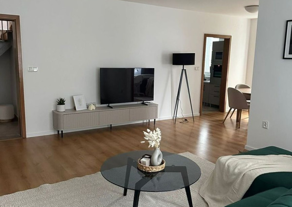Nadštandardný 4-izbový mezonet s balkónom a komunitnou záhradou – Horský park TOP