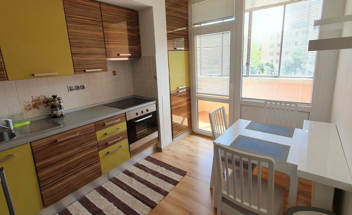 3-izbový byt s nepriechodnými izbami a lodžiou – Furdekova, Petržalka - fotografia 6