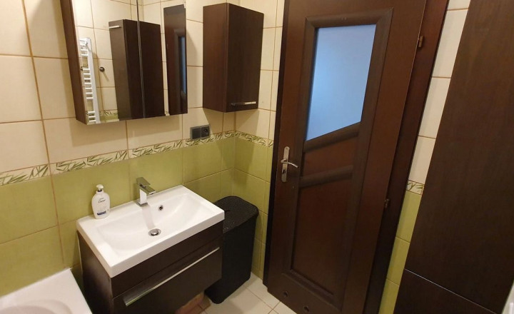 3-izbový byt s nepriechodnými izbami a lodžiou – Furdekova, Petržalka - fotografia 11