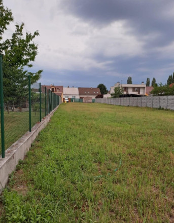 Pozemok na predaj - Malacky - fotografia 1
