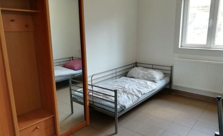 2 samostatne skolaudované budovy, Trnava