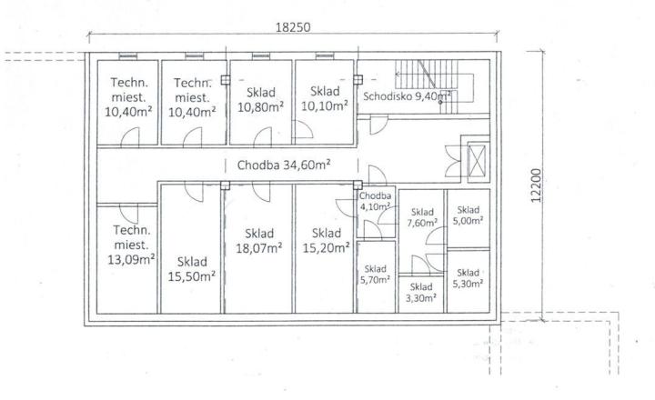 Gastro priestor na predaj v Smoleniciach pri areáli Chemolaku - fotografia 4