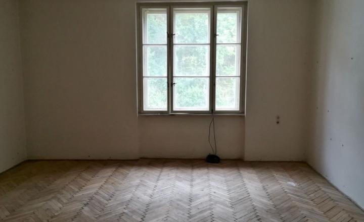 Na predaj polyfunkčný dom v centre Trenčína - plocha 196m2  - fotografia 1