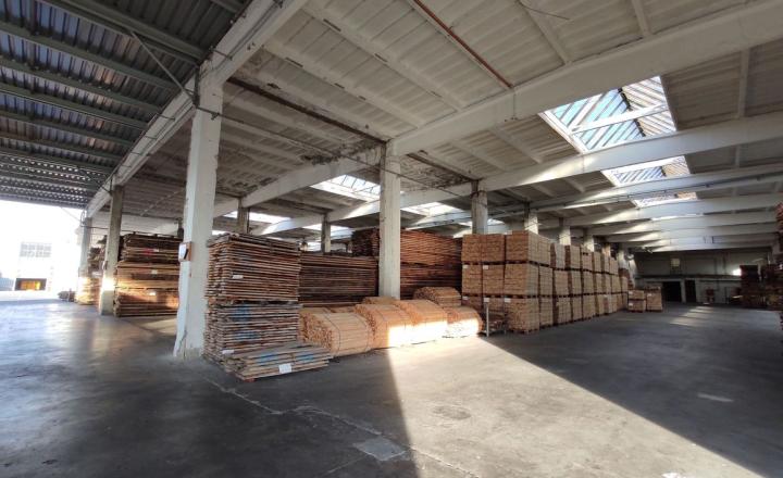 2.500m2 skladovo-výrobná hala s možnosťou administratívy na prenájom, DUNAJSKA STREDA