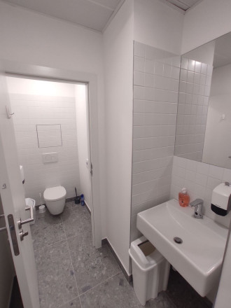 308m2 zariadený kancelársky celok vysokého štandardu s neobmedzeným parkovaním, POLUS/VIVO Tower - fotografia 12