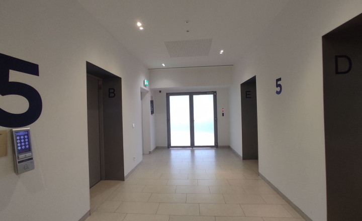 308m2 zariadený kancelársky celok vysokého štandardu s neobmedzeným parkovaním, POLUS/VIVO Tower - fotografia 15