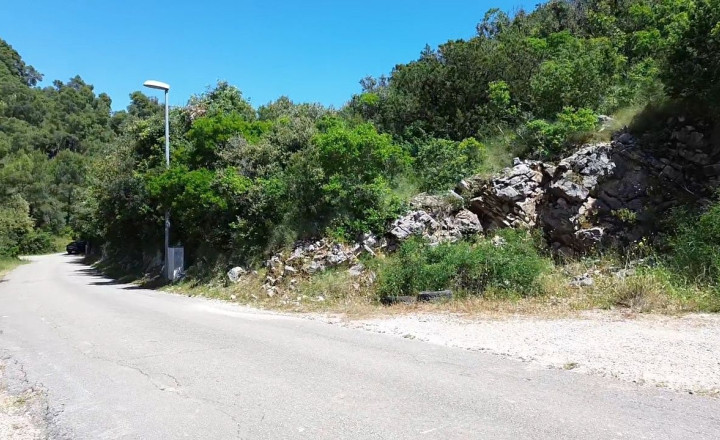 Investičná príležitosť na juhu Korčule – pozemok pri pláži