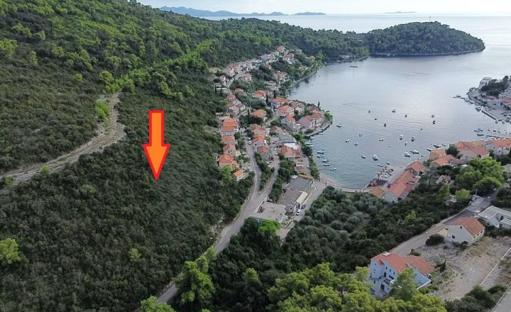Investičná príležitosť na juhu Korčule – pozemok pri pláži - fotografia 5
