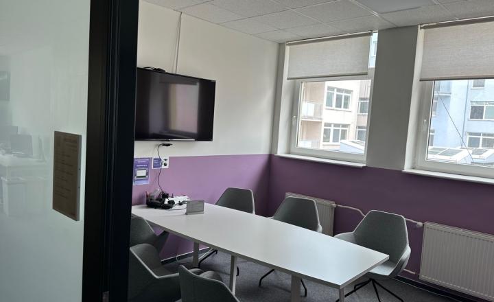 Kancelársky celok 120m2 na Trnavskej ceste, v blízkosti Klientskeho centra - fotografia 1