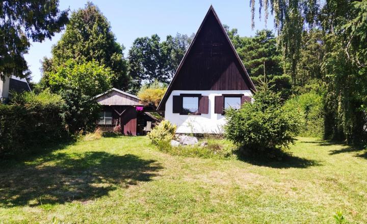 Chata v nádhernom prostredí iba 12 km od Malaciek - fotografia 1