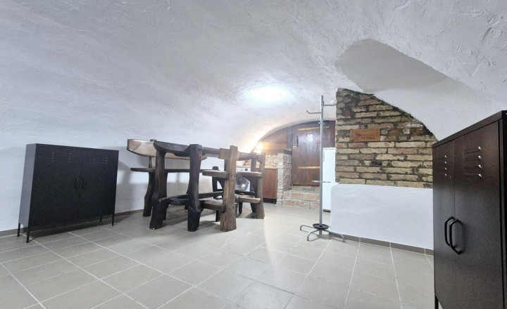 Netradičný apartmán v centre Starého Mesta - fotografia 3