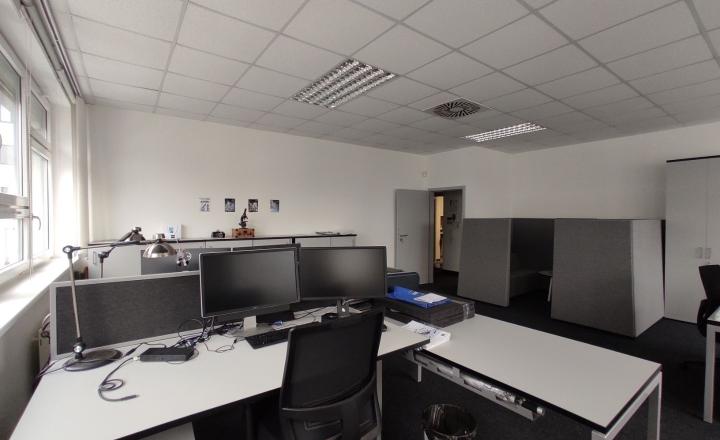 Administratívny celok 4 kancelárií 200m2, s terasou a parkovaním, Račianska ulica, BA3 - fotografia 6