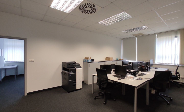 Administratívny celok 4 kancelárií 200m2, s terasou a parkovaním, Račianska ulica, BA3 - fotografia 3