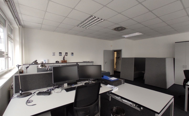 Administratívny celok 4 kancelárií 200m2, s terasou a parkovaním, Račianska ulica, BA3 - fotografia 6