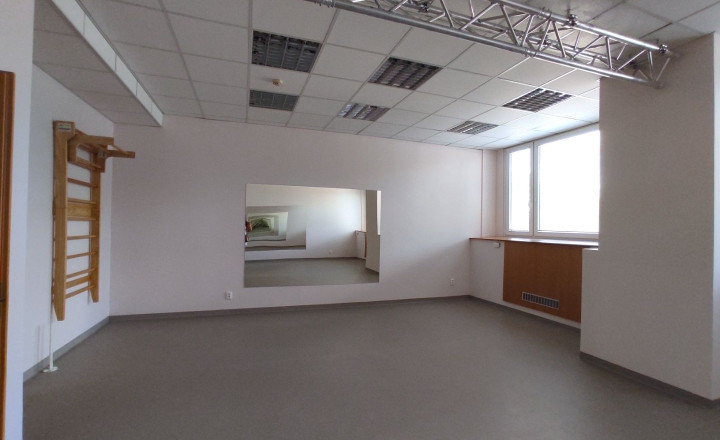Priestory vhodné na fyzio, masáže, kliniku s parkovaním na Bajkalskej ulici, BAII, 394m2 - fotografia 7