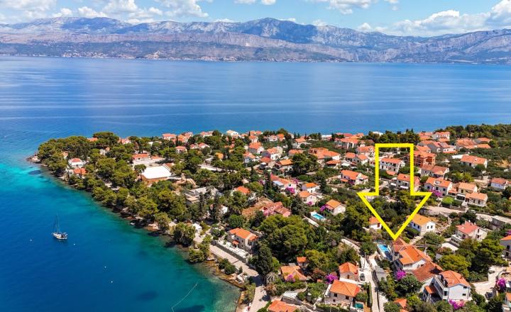 Priestranný dom s výhľadom na more, atraktívna lokalita, Splitska, ostrov Brač - fotografia 3
