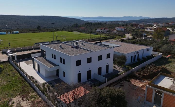Moderný dom v pokojnom prostredí, Debeljak, Sukošan, 230 m², dom A - fotografia 5
